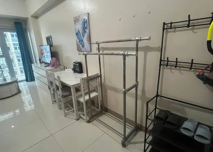 Bayshore 2 Okada Bayview Fast Wifi Big Tv Near Naia&moa Manila