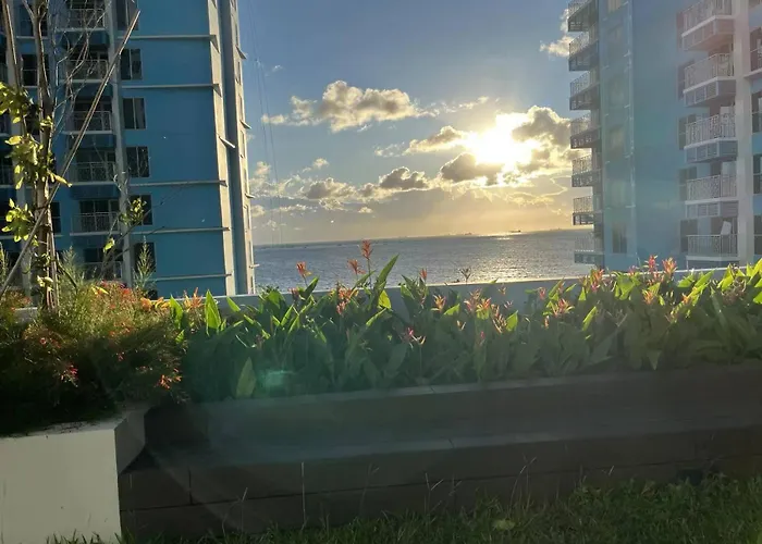 Apartamento Bayshore 2 Okada Bayview Fast Wifi Big Tv Near Naia&moa Manila