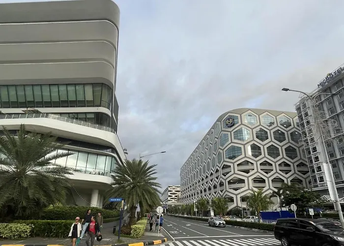 Bayshore 2 Okada Bayview Fast Wifi Big Tv Near Naia&moa * Manila